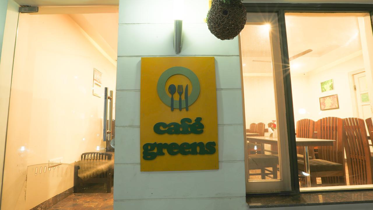 Hotel Whistling Greens Moga Extérieur photo
